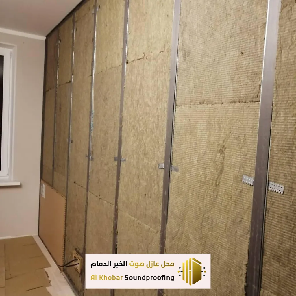 معلم تركيب عازل صوت أسقف في الشرقية